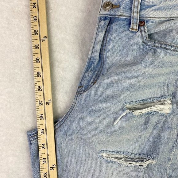 American Eagle Comfort Stretch Hi-Rise Ripped Distressed Mom Jeans Sz. 4 X-SHORT - Picture 9 of 9